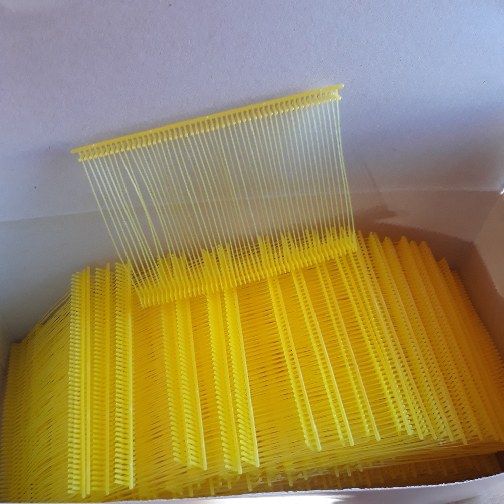 3" tagging fasteners for price gun - Picture 2 of 13